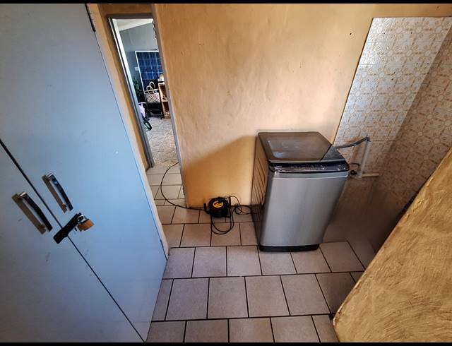3 BEDROOM HOUSE FOR SALE IN VANDERBIJLPARK SE 6